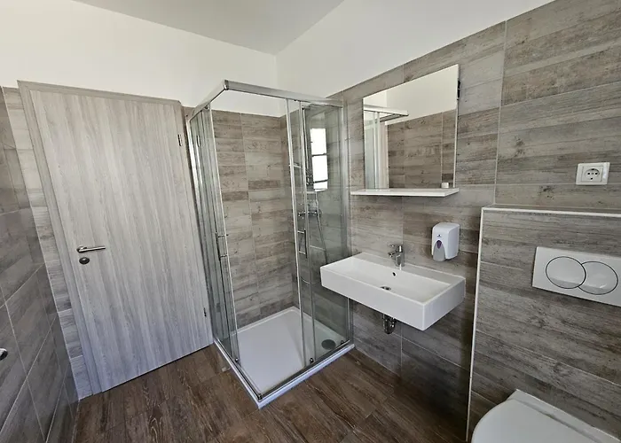 Great Mountain Bed & Breakfast Platak