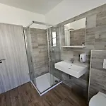 Great Mountain B&B Platak